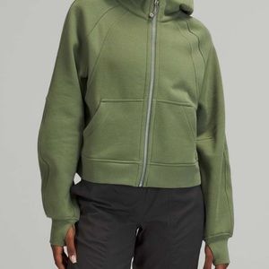 Lululemon Scuba Oversized Full Zip in Green Twill